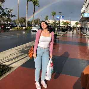 Meet your Posher, Angela